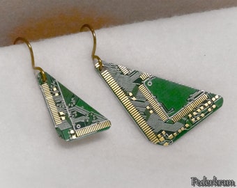Circuit Board Earring triangle green gold handmade