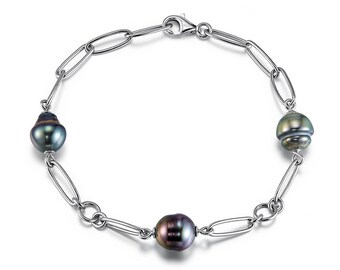 Pulseira em prata S925 com pérola barroca preta de 9 a 10 mm.