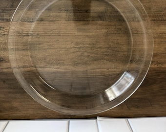 Talerz do ciasta ze szkła Pyrex Vintage 11” nr 211 – logo w kształcie koła