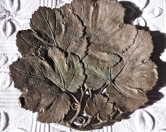 Bronze Leaf Vanity Tray – French Style Ring Dish, Men's Valet