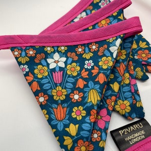 Bandierine floreali con stampa Liberty con finiture in sbieco rosa