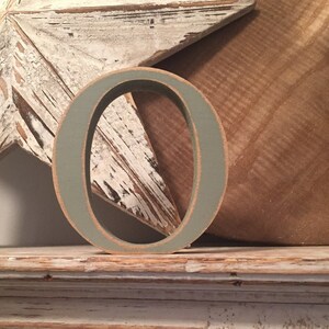 Letras de madera pintadas 'O' - 25cm x 18mm - Fuente georgiana - varios acabados, de pie, Letras decorativas