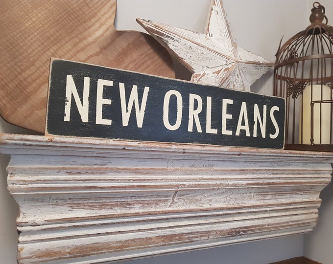 Personalized Sign, Custom City, State, Country Name Gift, Traveller Wooden Sign Boards for Home Decor, Housewarming and Wedding Present Idea