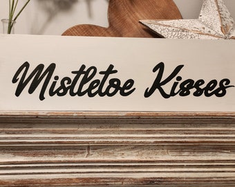 Large Wooden Christmas Sign - Mistletoe Kisses - Rustic, Vintage, Shabby Chic, 50cm x 15cm