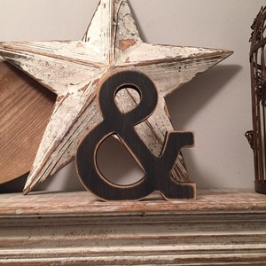 Letra de madera pintada - Ampersand - Rockwell Font - Varios acabados y colores, de pie, 10cm - 30cm