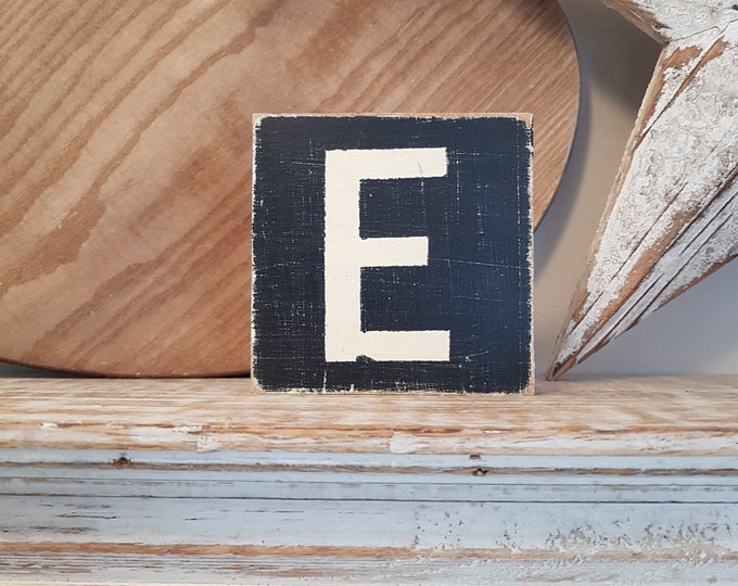 wooden sign, vintage style, personalised letter blocks, initials, wooden letters, monograms, letter E,  10cm square, hand painted