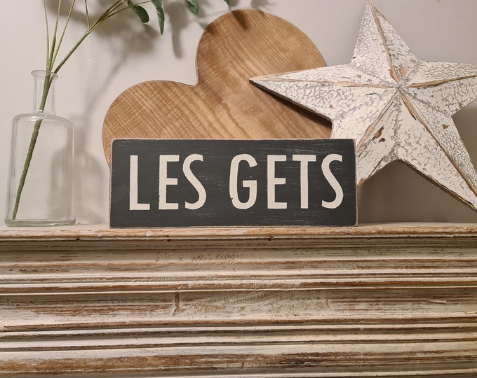 Personalized Sign, LES GETS, Ski Resort Name Gift, Traveller Wooden Sign Boards for Home Decor, Housewarming and Wedding Present Idea