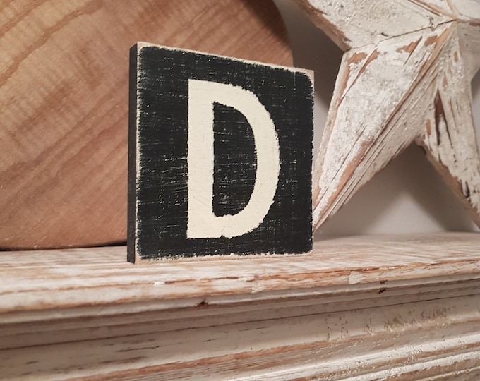 wooden sign, vintage style, personalised letter blocks, initials, wooden letters, monograms, letter D,  10cm square, hand painted