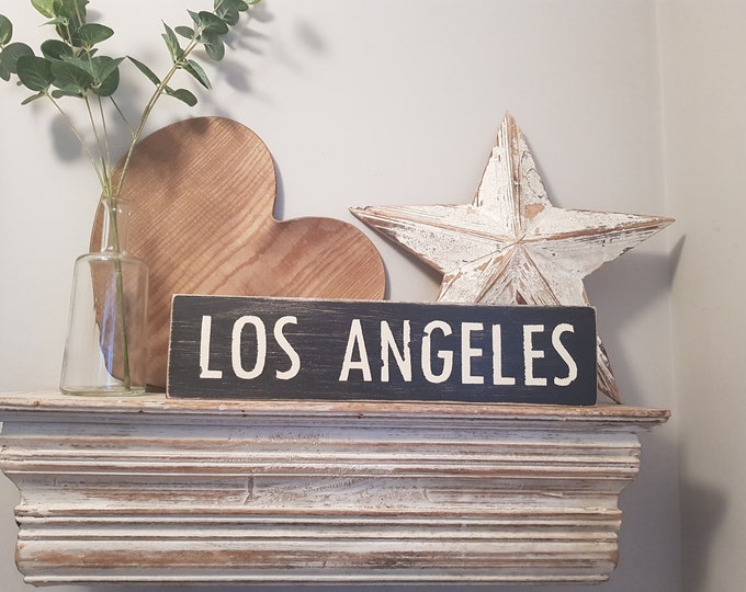 Personalized Sign, Custom City, State, Country Name Gift, Traveller Wooden Sign Boards for Home Decor, Housewarming and Wedding Present Idea