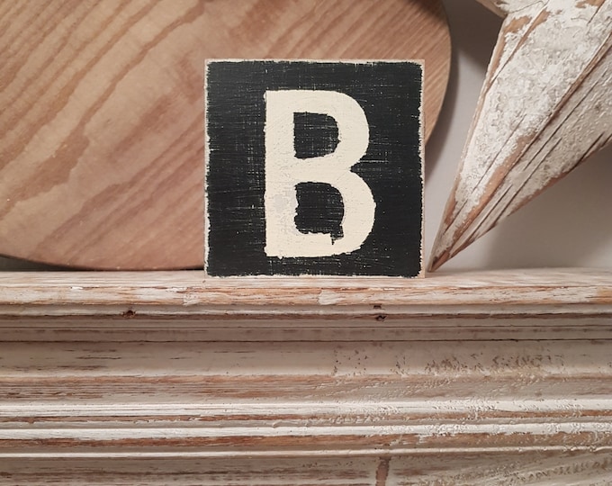 wooden sign, vintage style, personalised letter blocks, initials, wooden letters, monograms, letter B,  10cm square, hand painted