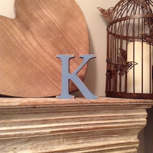 Letras de madera pintadas 'K' - 25cm x 18mm - Fuente georgiana - varios acabados, de pie, Letras decorativas