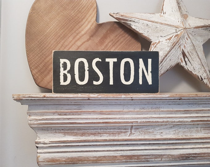 Personalized Sign, Custom City, State, Country Name Gift, Traveller Wooden Sign Boards for Home Decor, Housewarming and Wedding Present Idea