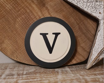 Rustic Letter V Sign: Cream & Black Monogram Wall Art (15cm)