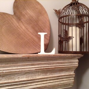 Letra de madera 'L' - 25cm - Letra georgiana - varios acabados, de pie