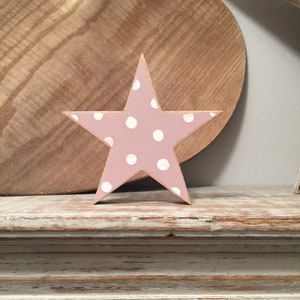 Single Wooden Star, Chunky, Free-standing, Any Colour, various sizes and finishes, distressed, 10cm high