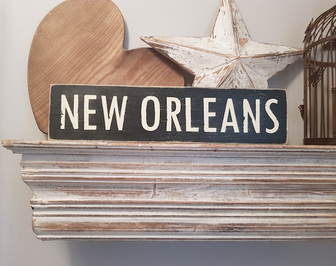 Personalized Sign, Custom City, State, Country Name Gift, Traveller Wooden Sign Boards for Home Decor, Housewarming and Wedding Present Idea