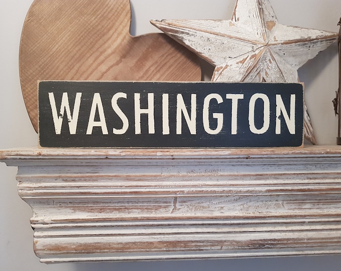 Personalized Sign, Custom City, State, Country Name Gift, Traveller Wooden Sign Boards for Home Decor, Housewarming and Wedding Present Idea