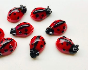 10 pcs Green Lady Bug glass beads 6X8.5mm