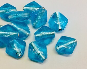 10 x 20mm New Pale Blue//Aqua Foil Lined Glass Hearts Top Drilled
