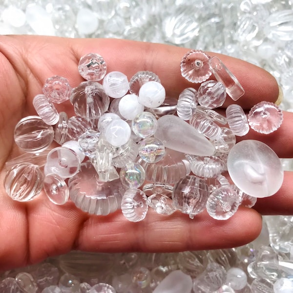 200pcs Vintage Mixed Clear Lucite Acrylic Beads Soup