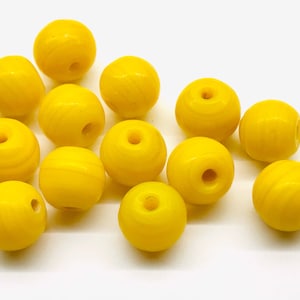 30pcs 9mm Handmade Round Yellow Glass Beads Yellow Lampwork Made in India