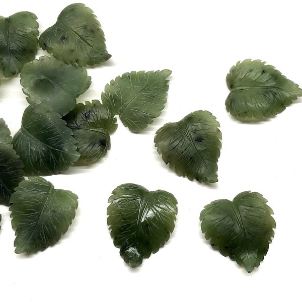 2pcs Beautiful Carved Vintage Natural Jade Green Leaves