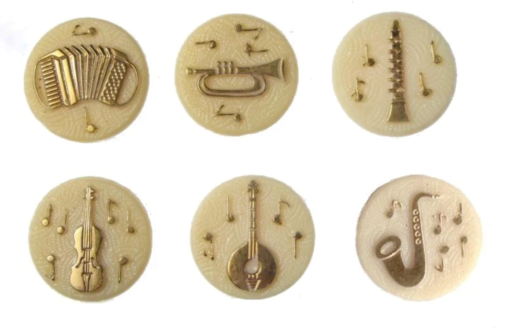 4 Vintage Gold Banjo Trumpet Violin Clarinet Accordion Saxophone Music Cabochons Gold Intaglio Cameos loose cameos 18mm