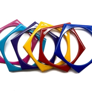 Set of 6 Colorful 80’s Mod Plastic Rainbow Bangles Square Bracelets