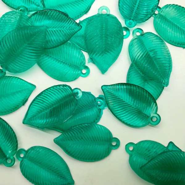 20pc Vintage Vintage Green Plastic Leaf Beads Beads Charms- Vintage Leaves - Top Drilled