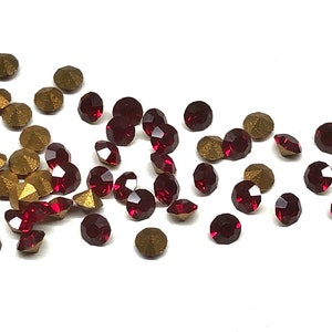 100pcs Vintage 2mm Art 1100 Siam Red Swarovski Crystal Chantons PP18 18PP Rhinestones Gold Foil Point Backs