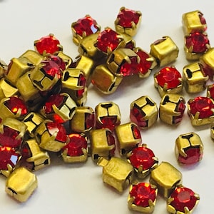 3mm 14pcs Vintage Swarovski Raw Brass Rhinestones - Light Siam Red -Pre Set Square Setting - Cabochons - Flat Backs