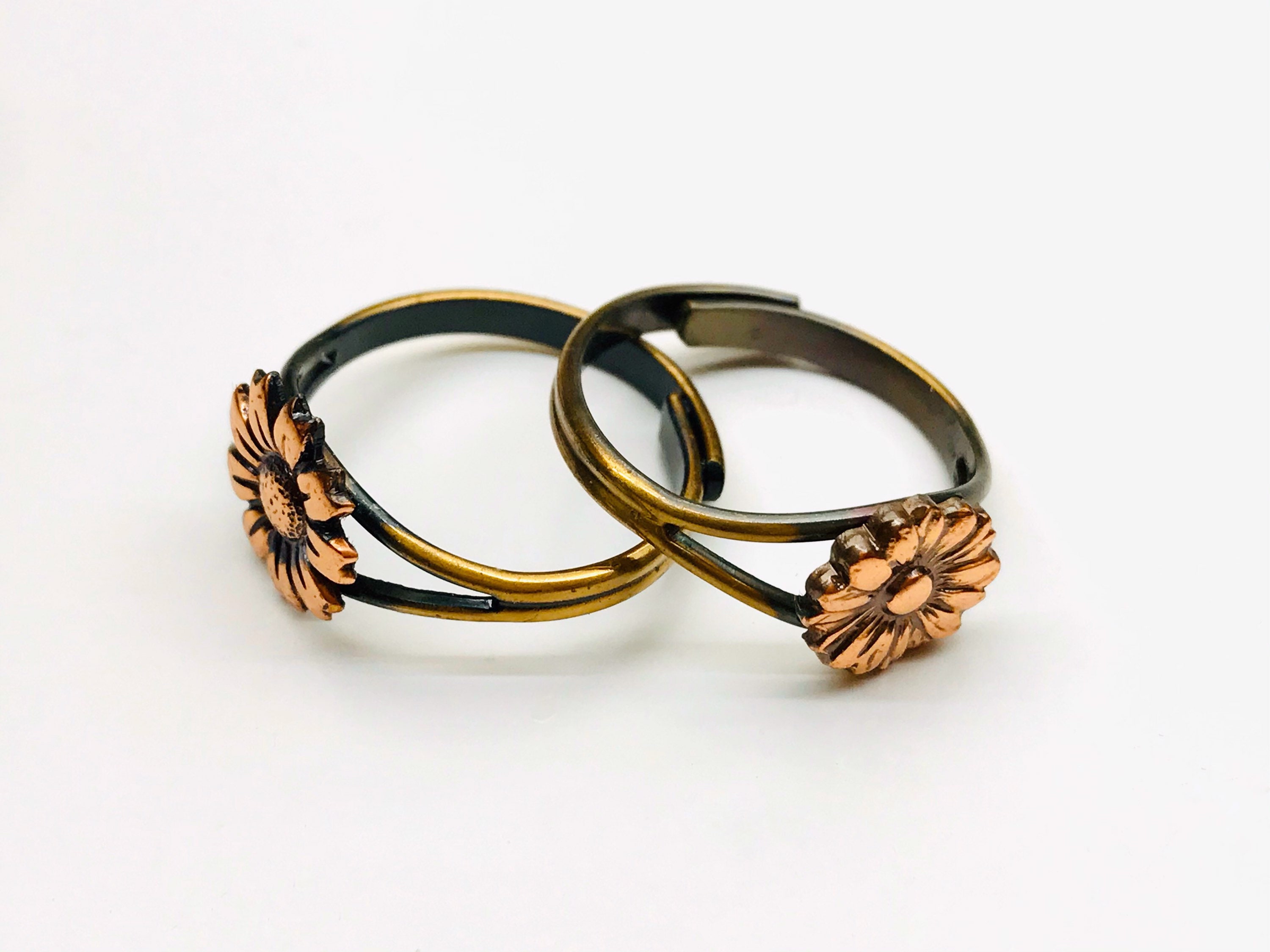 ■VINTAGE HOLLYWOOD■ Mini Daisy Garden Ring EarringsVH25NNE VINTAGE HOLLYWOOD】Mini Daisy Garden Ring Earrings ピアス ピアス
