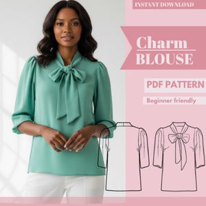Pode incluir: Uma blusa verde menta com gola de laço e mangas três quartos. A imagem inclui um padrão PDF com o texto "Charm BLOUSE" e "Beginner friendly".