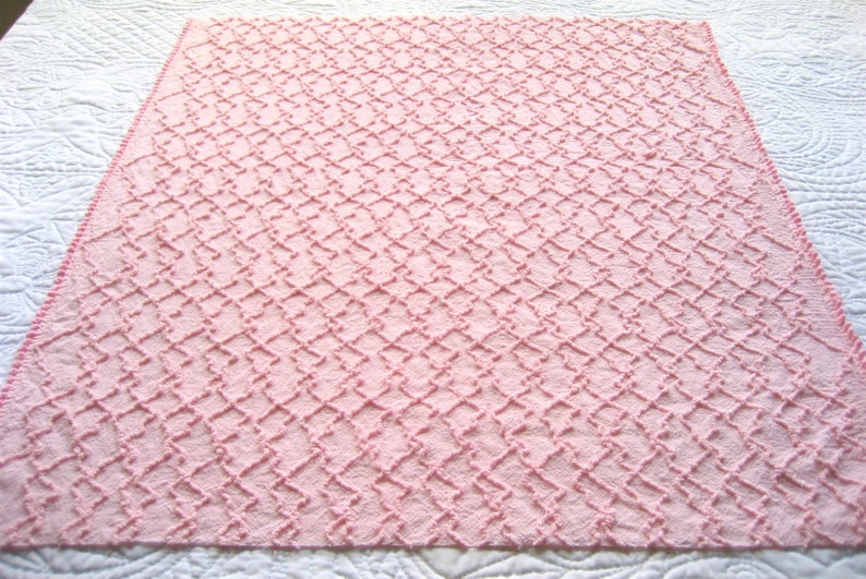 Cabin Crafts Baby Pink Squiggle Vintage Chenille Bedspread | Etsy