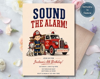 以下が含まれることがあります： 「SOUND THE ALARM!」のテキストが入ったヴィンテージスタイルの招待状。消防士、ダルメシアン、赤い消防車の漫画イラストが特徴です。招待状はジャクソンの4歳の誕生日用で、イベントの詳細が記載されています。