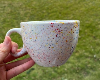 Handbemalte Tasse mit bunten Punkten – Cappuccino Tasse aus Porzellan ca. 300 ml, Tasse Unikat, Kaffeetasse, Geschenkidee, spülmaschinenfest