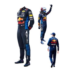 Può includere: Una tuta da gara blu scuro con il logo Oracle Red Bull Racing, marchi di sponsor e un emblema della bandiera olandese. La tuta presenta pannelli laterali blu con testo bianco, un colletto alto e scarpe da gara blu scuro abbinate per il look.