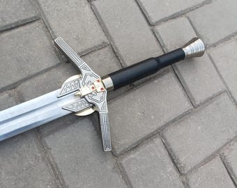 Espada de cruzado hecha a mano, pieza de exhibición, acero al carbono, acabado antiguo, funda de cuero.