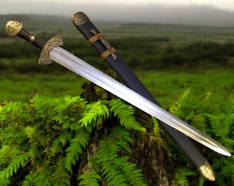 Réplica de espada Suontaka artesanal: regalo único hecho a mano, ideal para cumpleaños y Navidad.