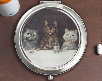 Louis Wain Cats Art Pill Box: Silver-Tone Vitamin Storage