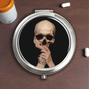 Skull That Can Think Silver Pill Box - Pill,Vitamin,Candy,Jewelry Storage