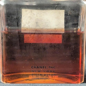 c1954 Chanel No5 Pure Parfum Extrait, flacone da 2 fl oz (taglia 5) "Era Marilyn Monroe" immagine 7