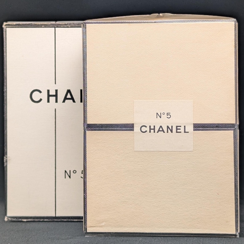 c1954 Chanel No5 Pure Parfum Extrait, flacone da 2 fl oz (taglia 5) "Era Marilyn Monroe" immagine 13