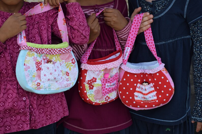 Dolly Pocket Purse Strawberry
