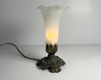 Vintage lily lamp