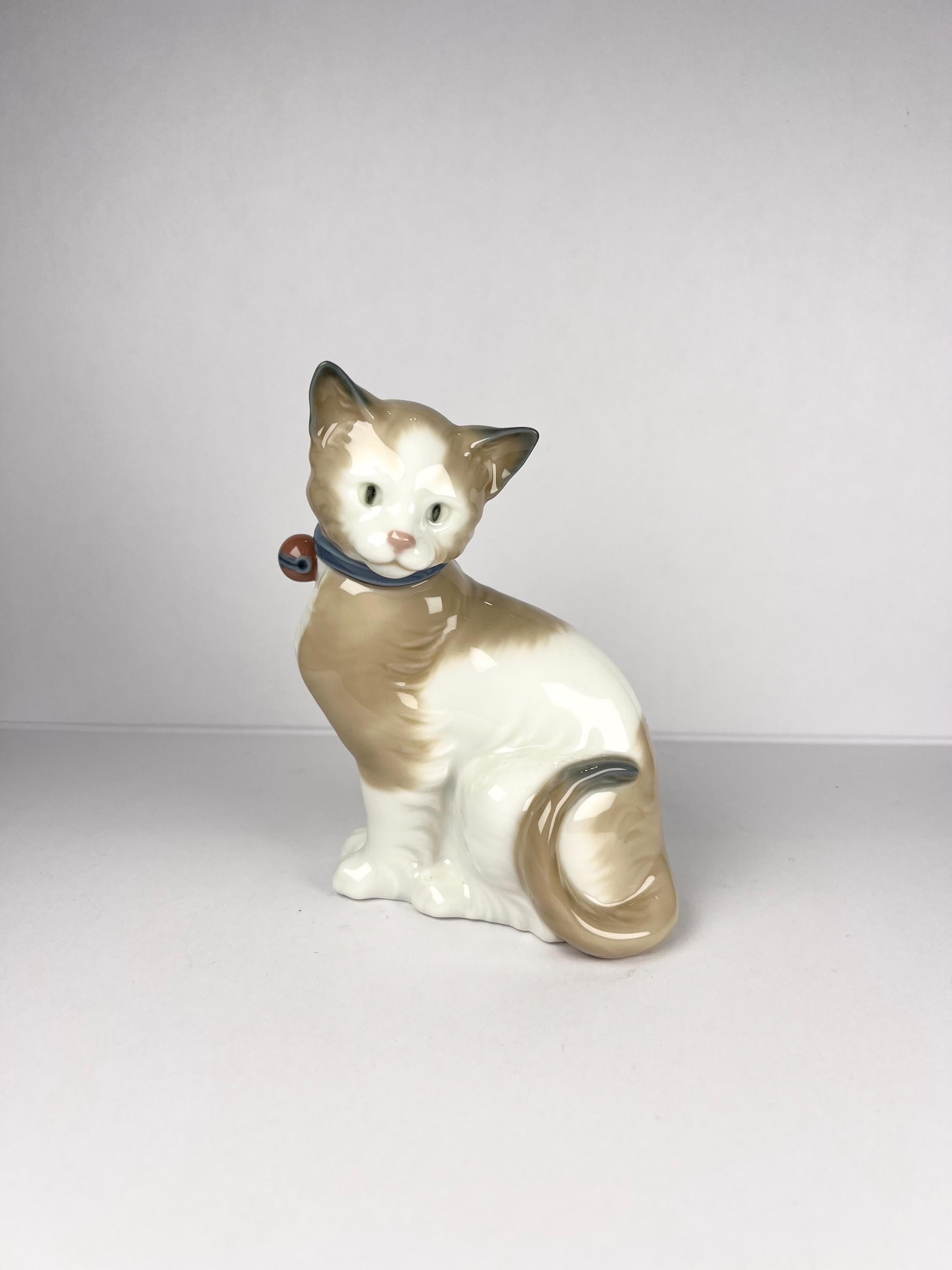 Statuettes et figurines chats en porcelaine (2026) Meilleures