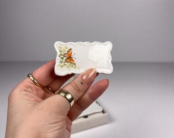 Segnaposto vintage in porcellana, prodotto in Giappone.