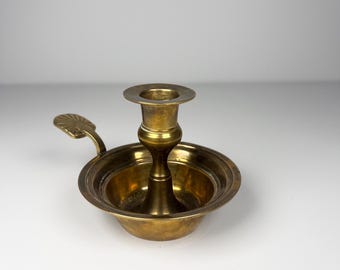 Vintage brass candleholder with handle