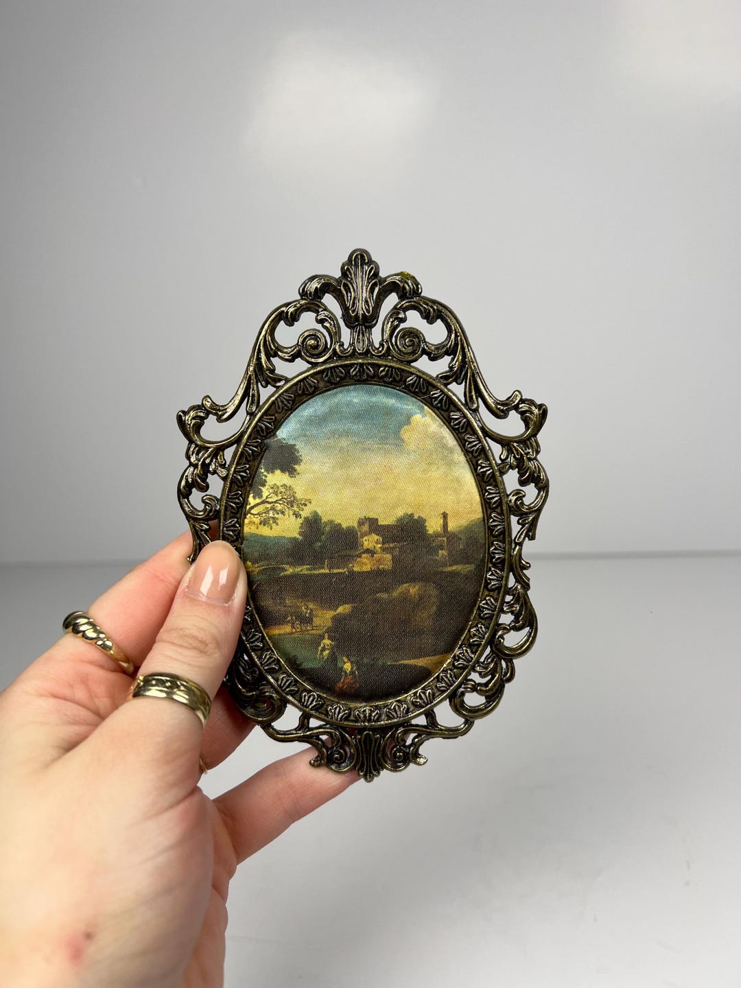 Vintage Little Goldtone Metal Ornate Framed, Oval Onate Frame, Made in ...