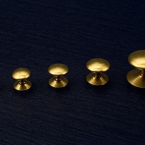 Solid Brass Victorian Knobs – Polished & Lacquered – Rear Fix (13mm-50mm)